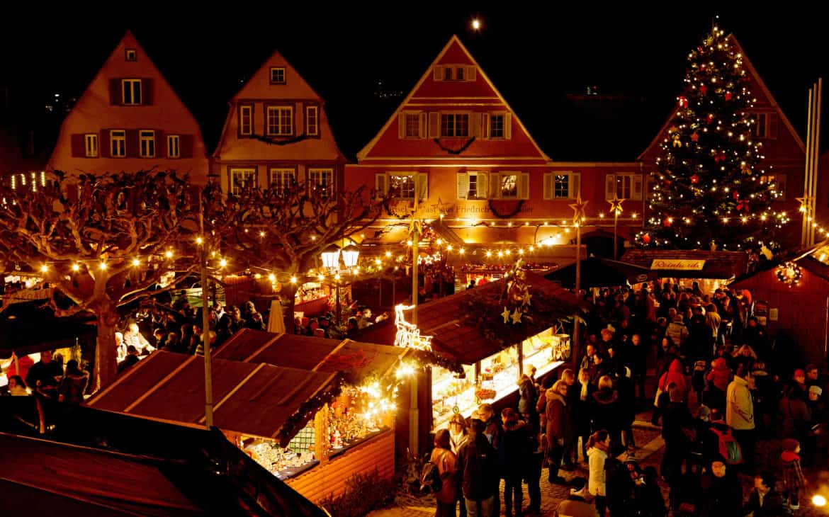 Sternlesmarkt in Bietigheim bei Nacht