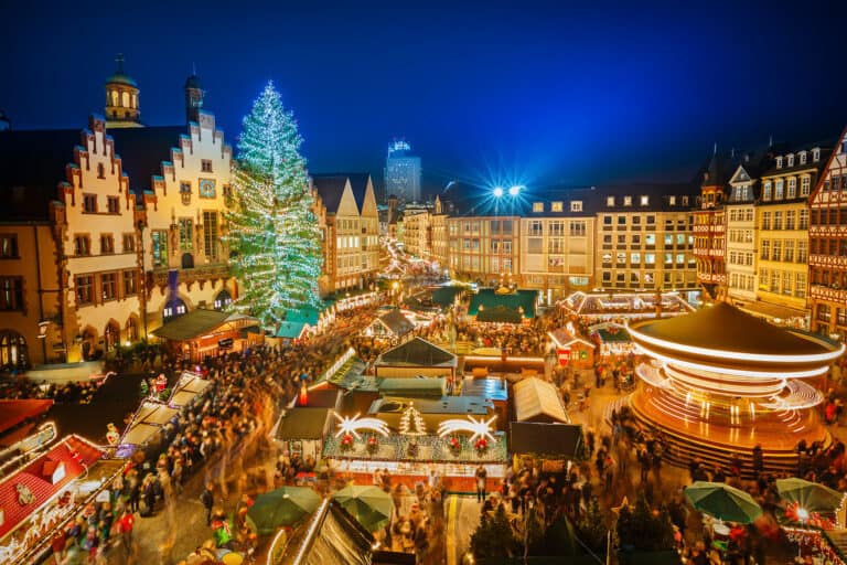 Festlicher Weihnachtsmarkt in Frankfurt