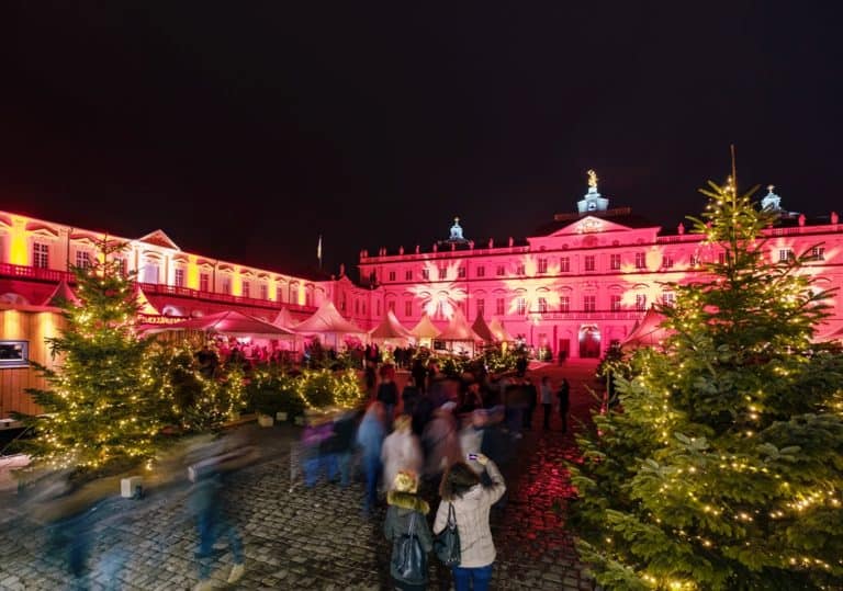 Blich auf das Schloss am Abend, Weihnachtsmarkt