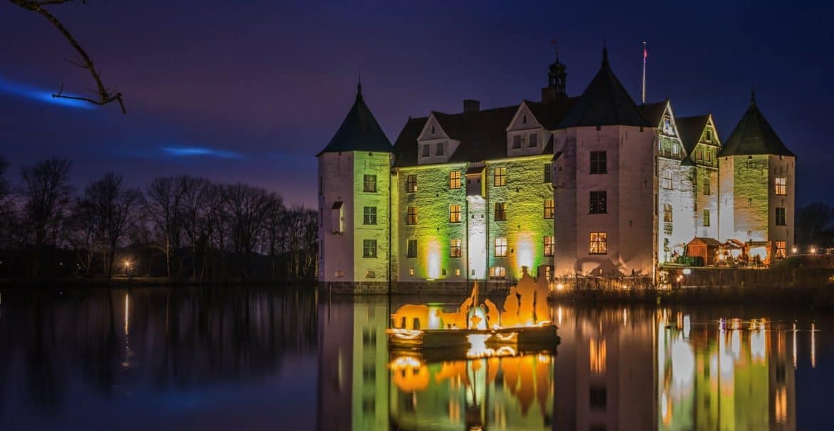 Schloss Glücksburg bei Nacht