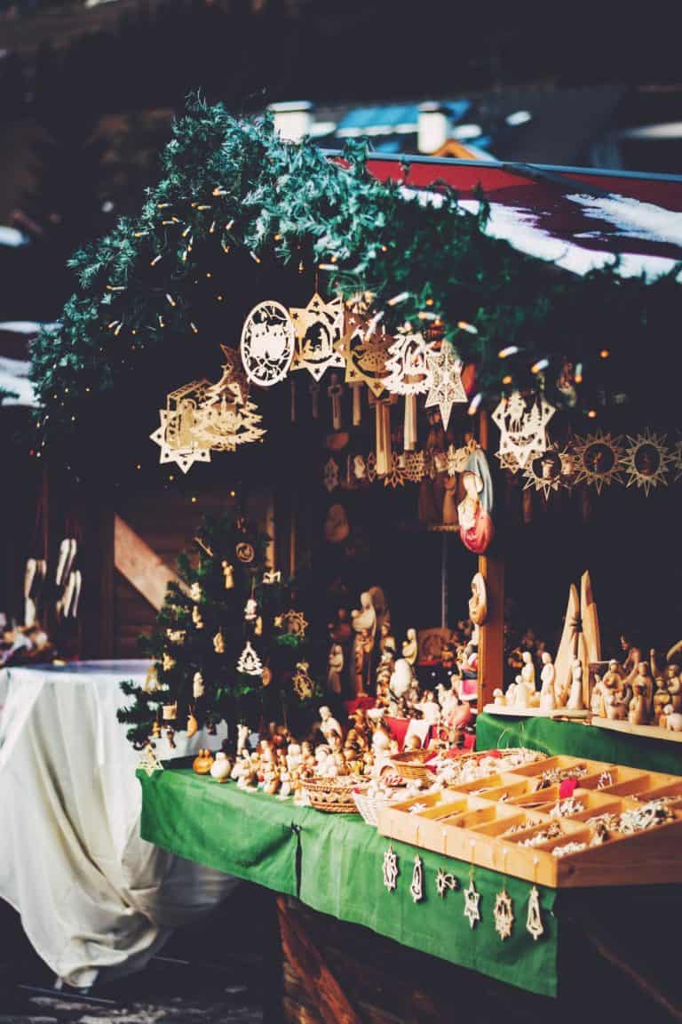 Weihnachtsmarktbude Christbaumschmuck