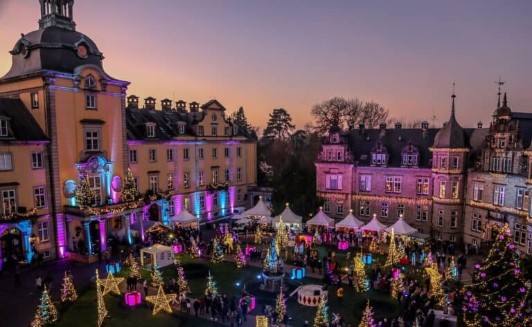 Weihnachtsmarkt auf Schloss Bückeburg bei Nacht