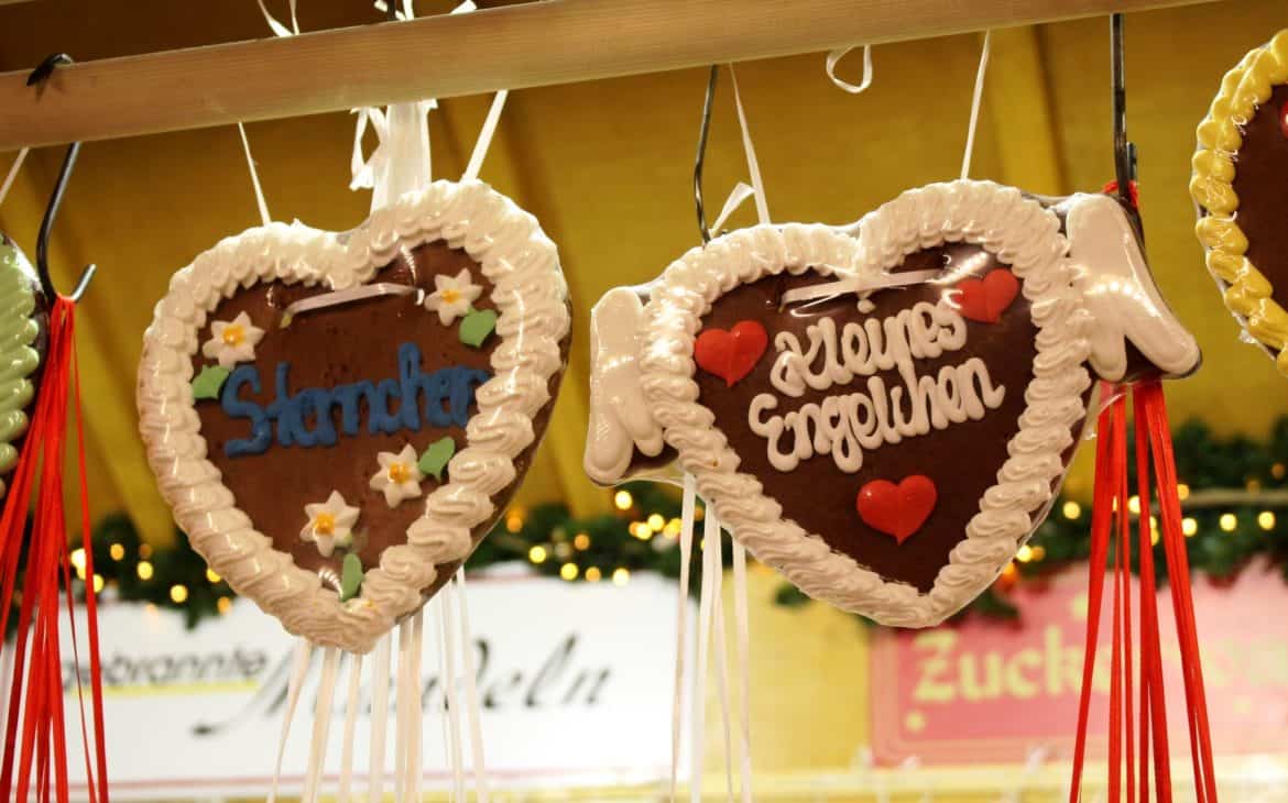 Lebkuchenherzen auf dem Weihnachtsmarkt