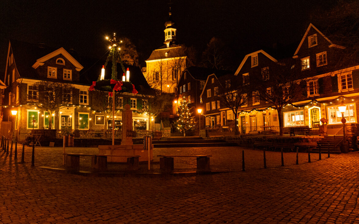 Solingen Schloss Burg an der Wupper Weihnachtsmarkt Magazin