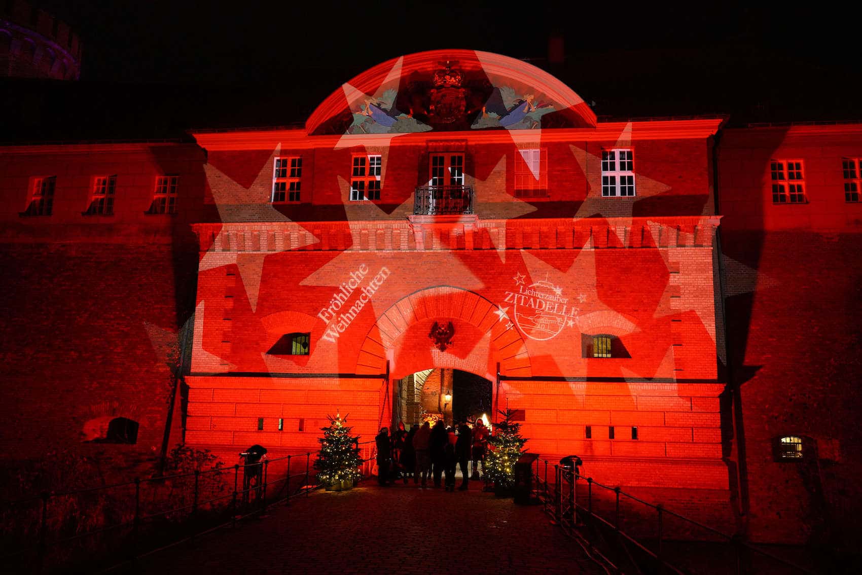 Lichterzauber Zitadelle Berlin Spandau Weihnachtsmarkt Magazin lichterzauber-zitadelle-berlin-spandau-weihnachtsmarkt-magazin