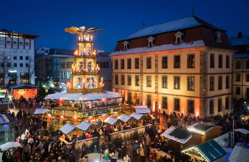 Weihnachtsmarktpyramide in Fulda