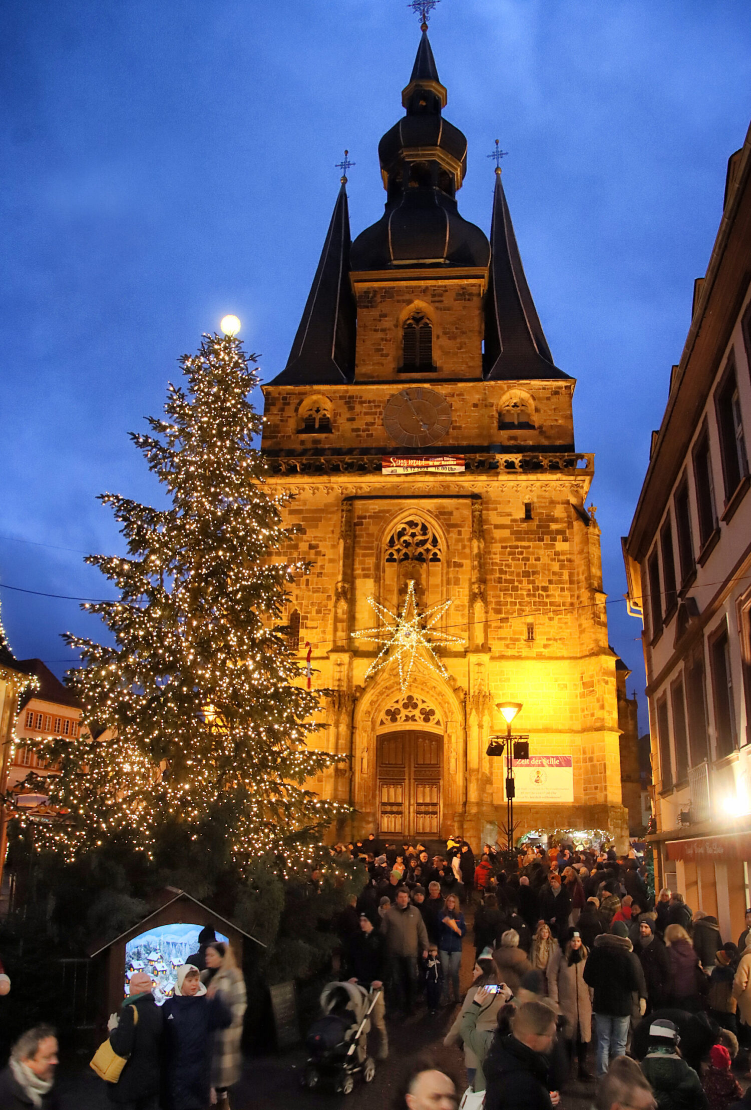 Weihnachtsmarkt St. Wendel mit Dom